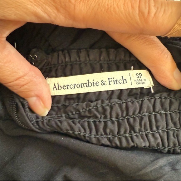 Abercrombie & Fitch Black Long Sleeve Lightweight Mini Dress Size Small - Picture 4 of 9